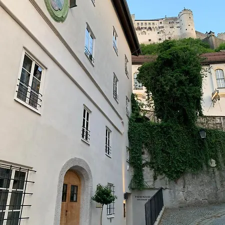 Townhouse Weisses Kreuz Boutiquehotel Otel Salzburg