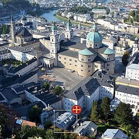 Townhouse Weisses Kreuz Boutiquehotel Salzburg