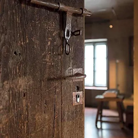 Townhouse Weisses Kreuz Boutiquehotel Hotel