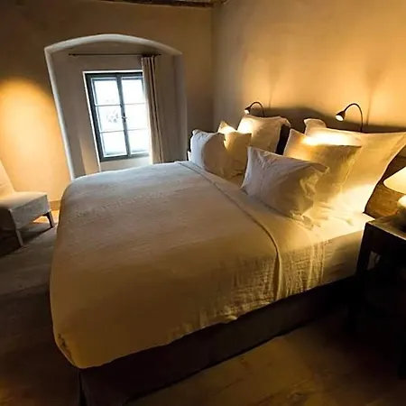 Townhouse Weisses Kreuz Boutiquehotel Hotel