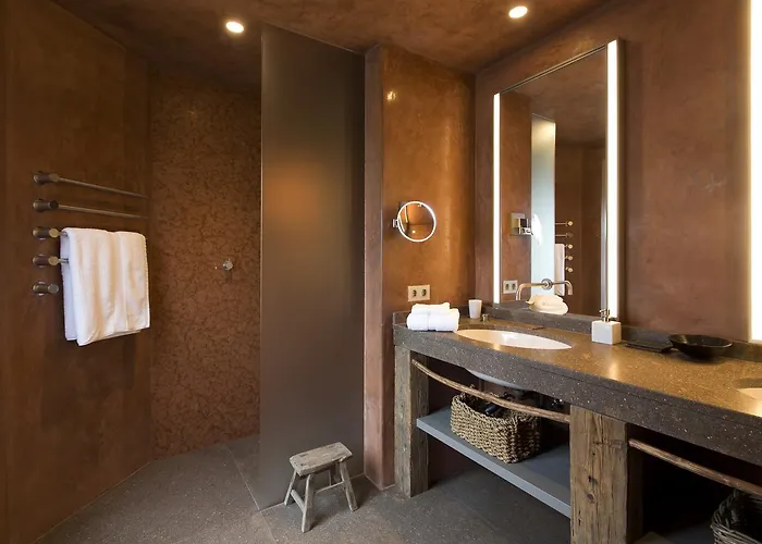 Hotell Townhouse Weisses Kreuz Boutiquehotel 3*