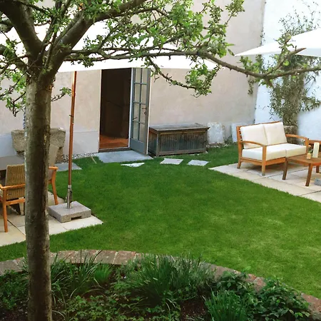 호텔 Townhouse Weisses Kreuz Boutiquehotel 3*