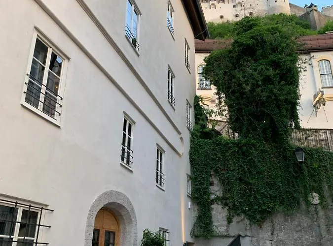 Townhouse Weisses Kreuz Boutiquehotel Hotell Salzburg