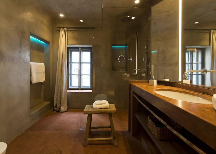 Townhouse Weisses Kreuz Boutiquehotel Hotell