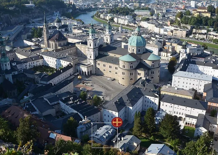 Townhouse Weisses Kreuz Boutiquehotel Salzburg
